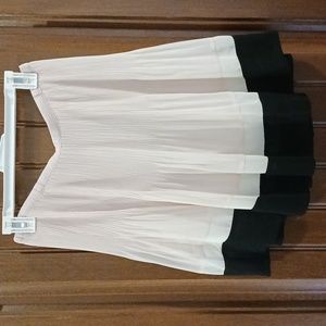 Elle color block skirt. Size M.